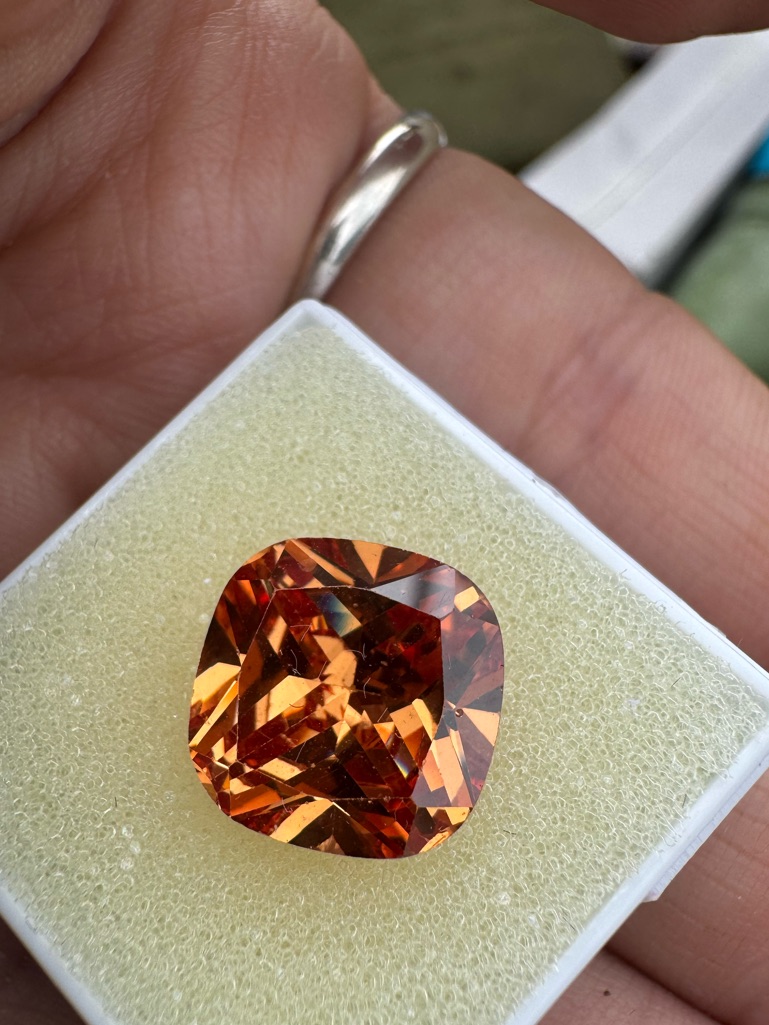 Levianorange Cushion-Cut 1350ctw Custom Cut Genuine Tourmaline Loose Hem 110$